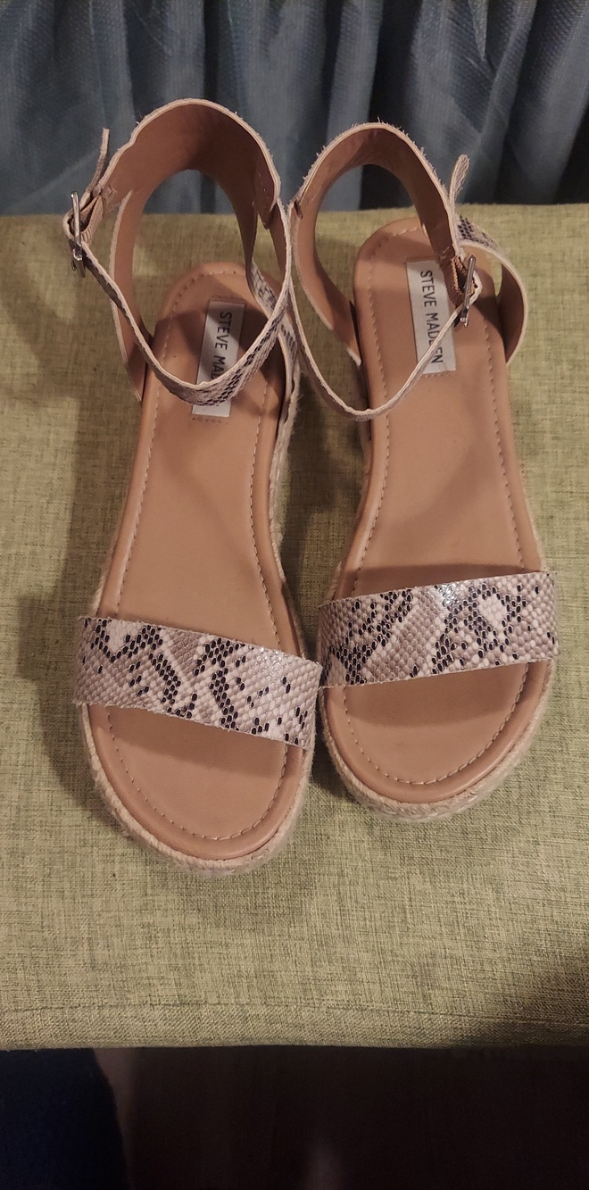 Steve Madden Neutral Snakeskin Ankle-Strap Sandals Sz 9